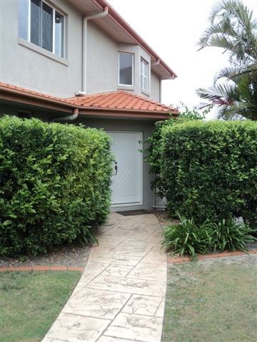 21 Queen Guineveres Place, SOVEREIGN ISLANDS, QLD 4216