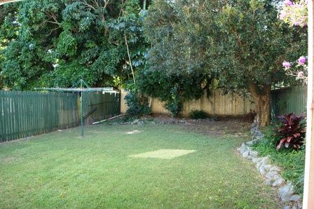 6 Short Street, WOODY POINT, QLD 4019
