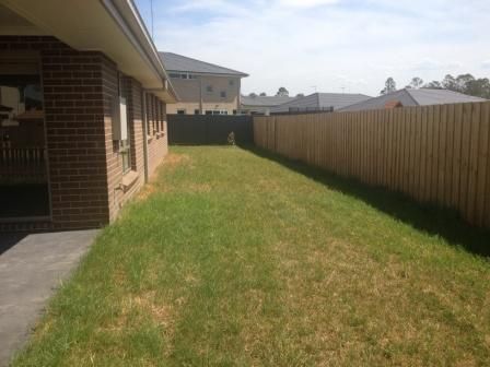 1 Crossley Avenue, GLENMORE PARK, NSW 2745