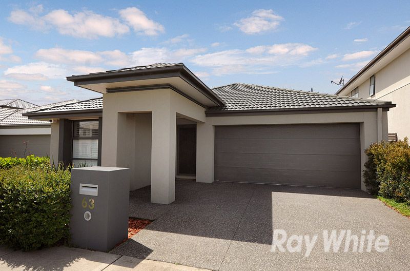 63 Meridian Circuit, BERWICK VIC 3806