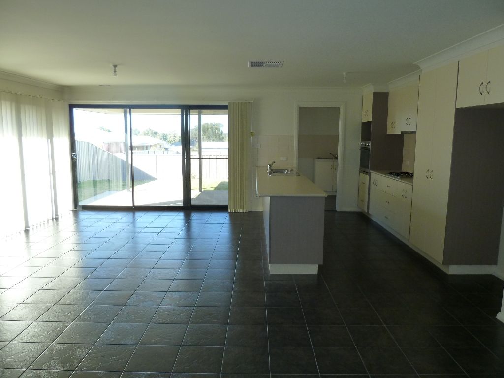 69 Stirling Boulevard, WAGGA WAGGA, NSW 2650