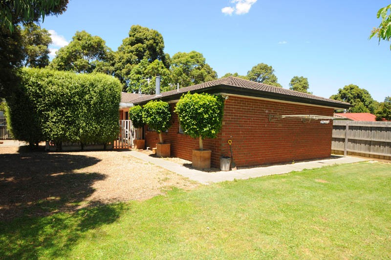 109 Dandelion Drive, ROWVILLE, VIC 3178