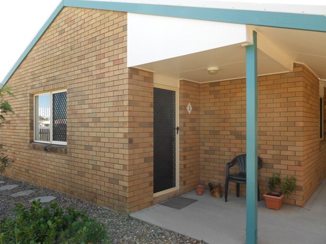 3/4 Don Wright Court, ANDERGROVE QLD 4740