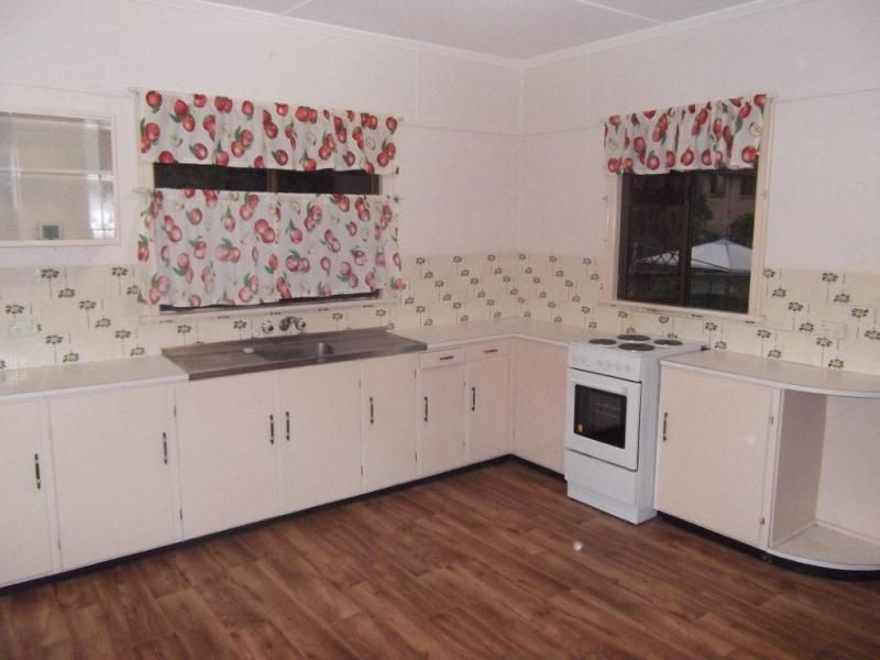 1 Mayflower Street, GEEBUNG, QLD 4034