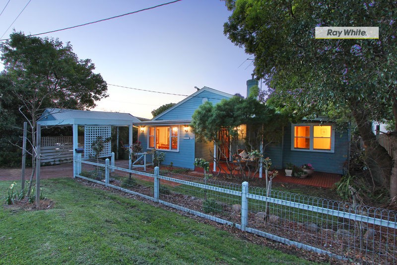 26 Burrell Street, MCCRAE, VIC 3938