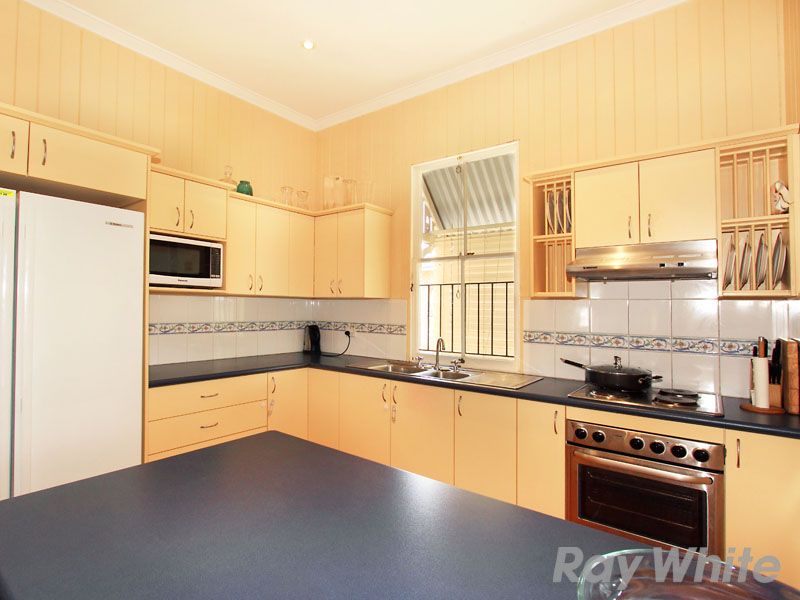 39 Emerald Street, KEDRON, QLD 4031