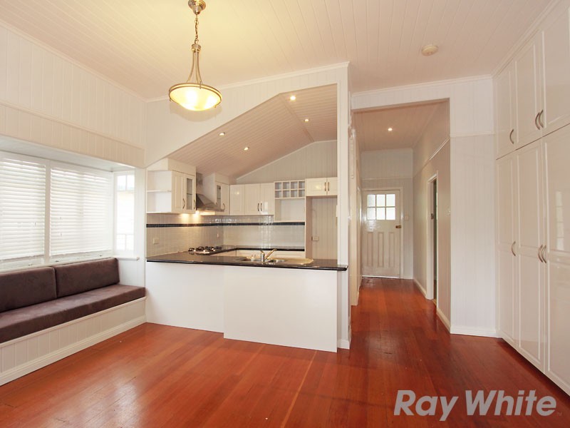 17 Graham Street, WINDSOR, QLD 4030