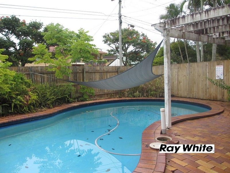 14  Dunstable Street, MACGREGOR, QLD 4109