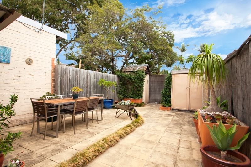9 Commodore Street, NEWTOWN, NSW 2042