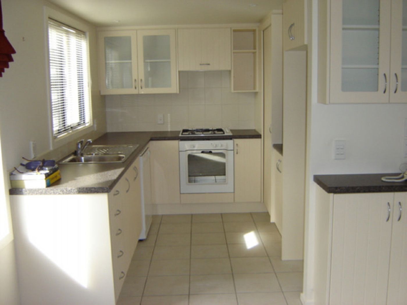 5a Dinglebay Place, Harewood, Christchurch City