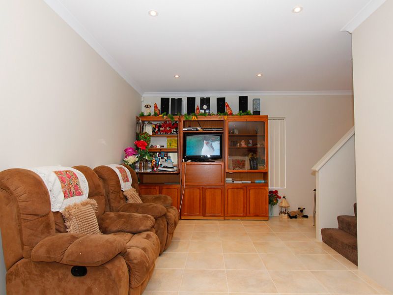 79a Fernhurst Crescent, BALGA, WA 6061