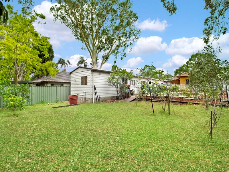 9 Harnleigh Avenue, WOOLOOWARE, NSW 2230