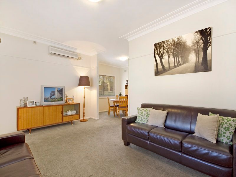 8 Barjadda Avenue, SYLVANIA, NSW 2224