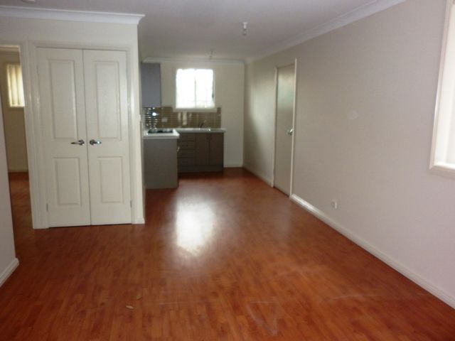 8A Bowral Street, GREYSTANES, NSW 2145