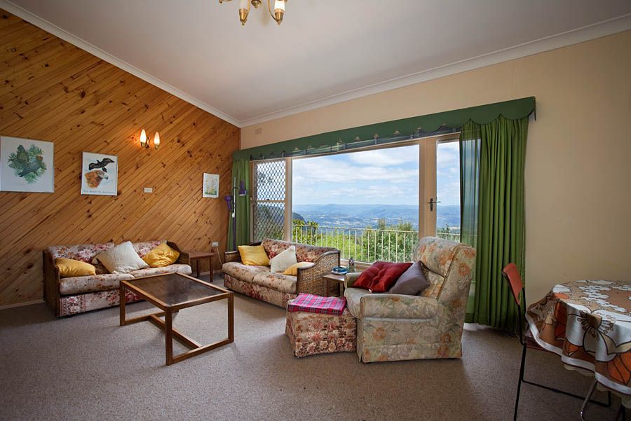 24 Bellevue Crescent, MEDLOW BATH, NSW 2780