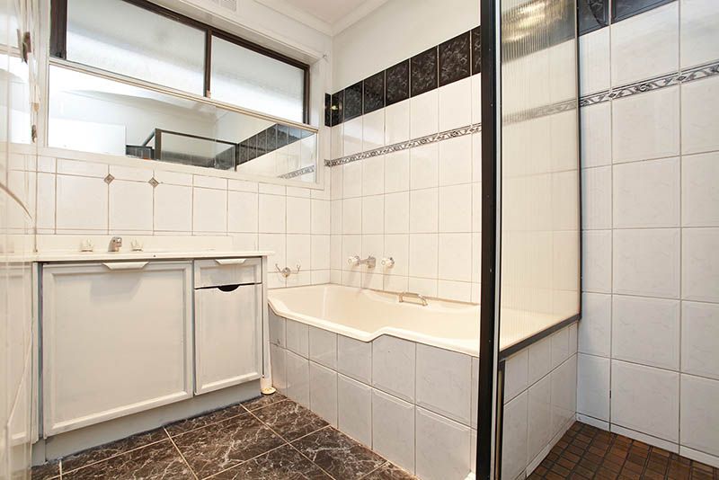 9 Bletchley Place, KEALBA, VIC 3021