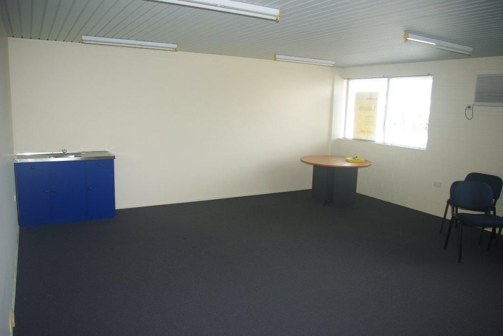 57 sTAGPOLE Street, WEST END, QLD 4810