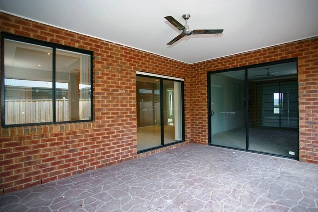 21 Lotus Drive, CRANBOURNE SOUTH, VIC 3977