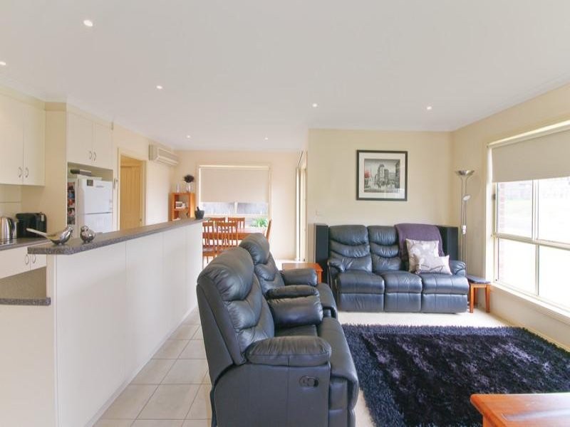 1/5-6 Hayes Court, HIGHTON, VIC 3216