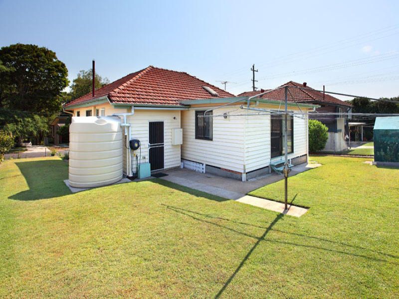 4 Sollis Street, GEEBUNG, QLD 4034