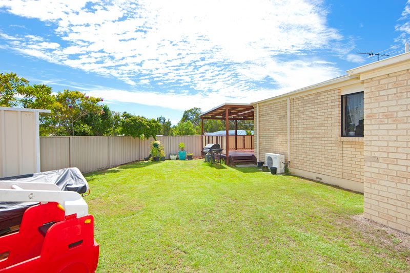 6 Blacksburg Court, LAKE MUNMORAH, NSW 2259