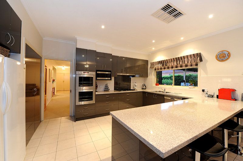 4 Highview Court, LYSTERFIELD, VIC 3156