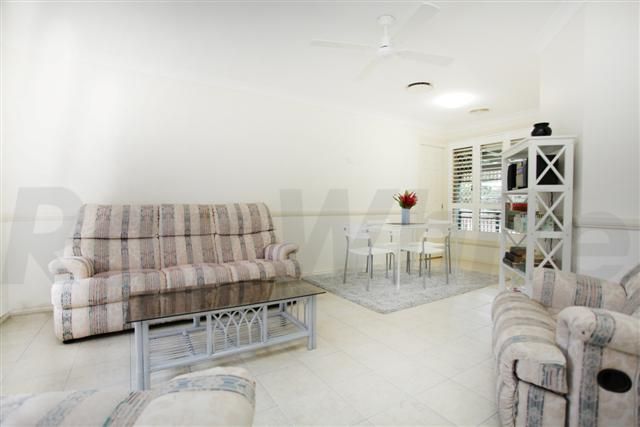 8 Corvus Close, GLENMORE PARK, NSW 2745