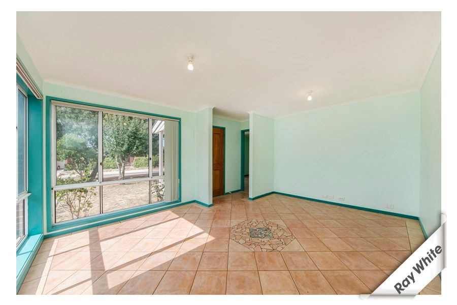 11 Bushby Place, HOLT, ACT 2615