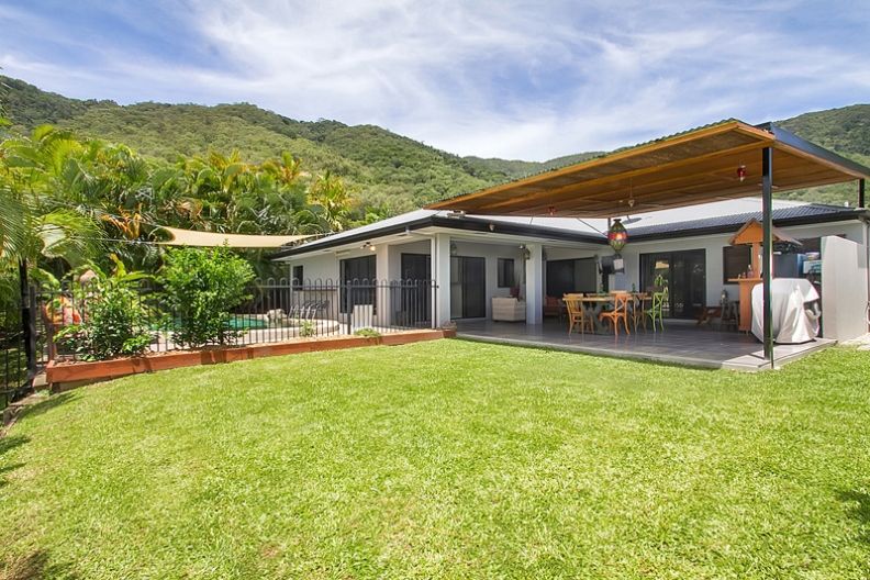 3 Savannah Street, PALM COVE QLD 4879