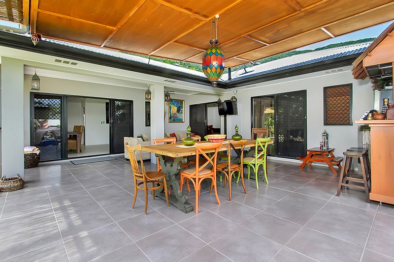 3 Savannah Street, PALM COVE, QLD 4879