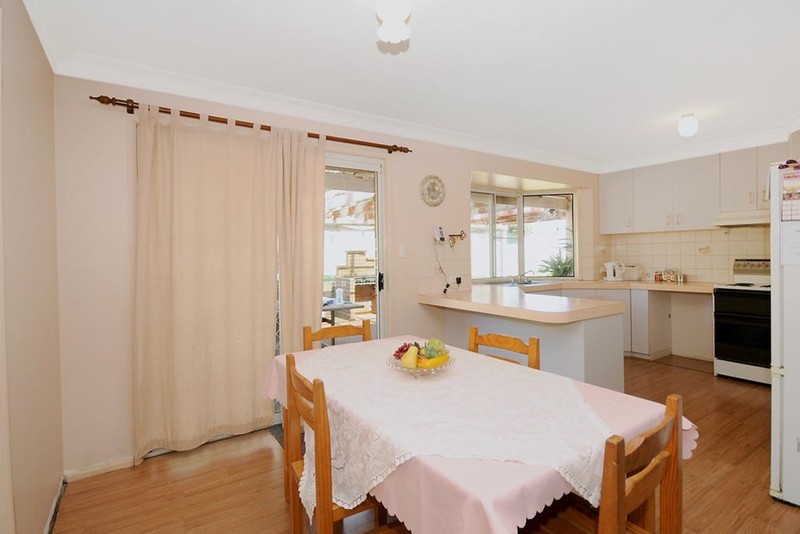 11 Millicent Court, Centenary Heights, QLD 4350