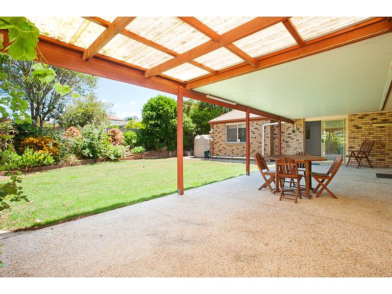 9 Westminster Way, WISHART, QLD 4122
