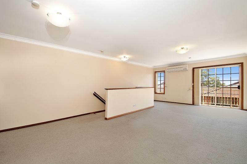 2/128 Parkes Street, HELENSBURGH, NSW 2508