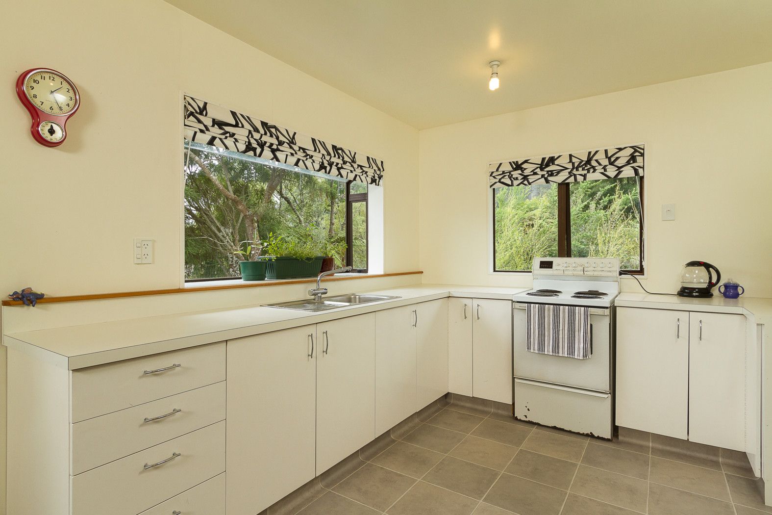 12/3 Raukawa Street, STOKES VALLEY, Lower Hutt City