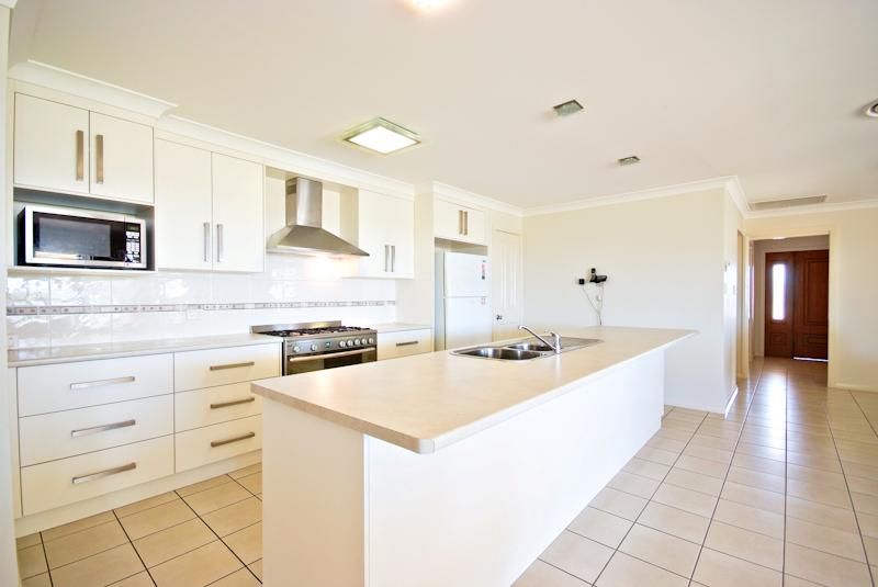 9 Ballindoch Place, DUBBO, NSW 2830