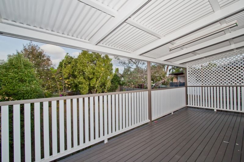 38 Pear Street, GREENSLOPES, QLD 4120