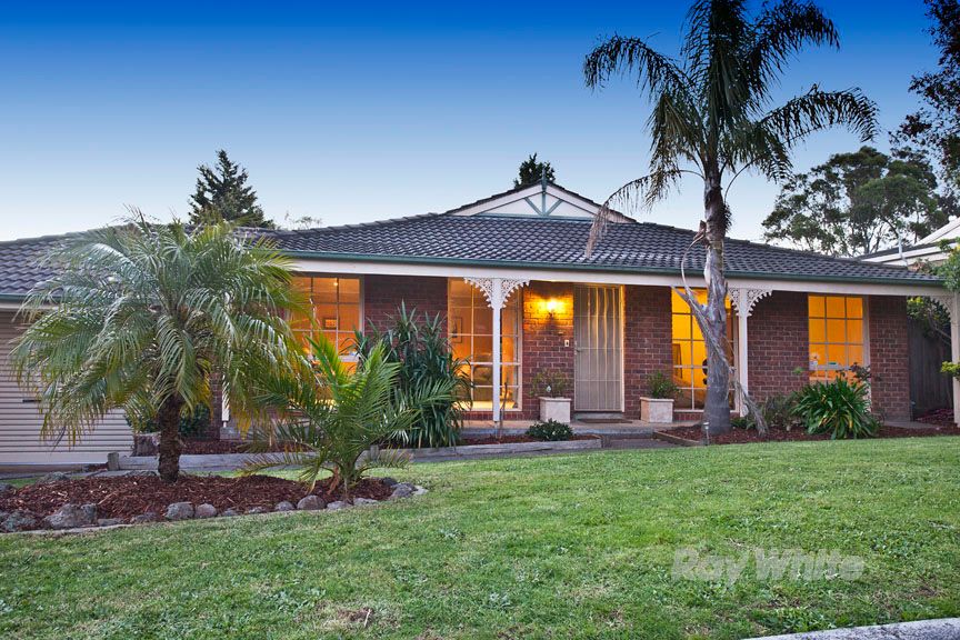 54 Cornelius Drive, WANTIRNA SOUTH VIC 3152