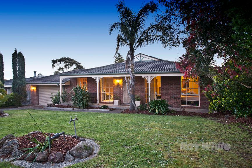 54 Cornelius Drive, WANTIRNA SOUTH, VIC 3152