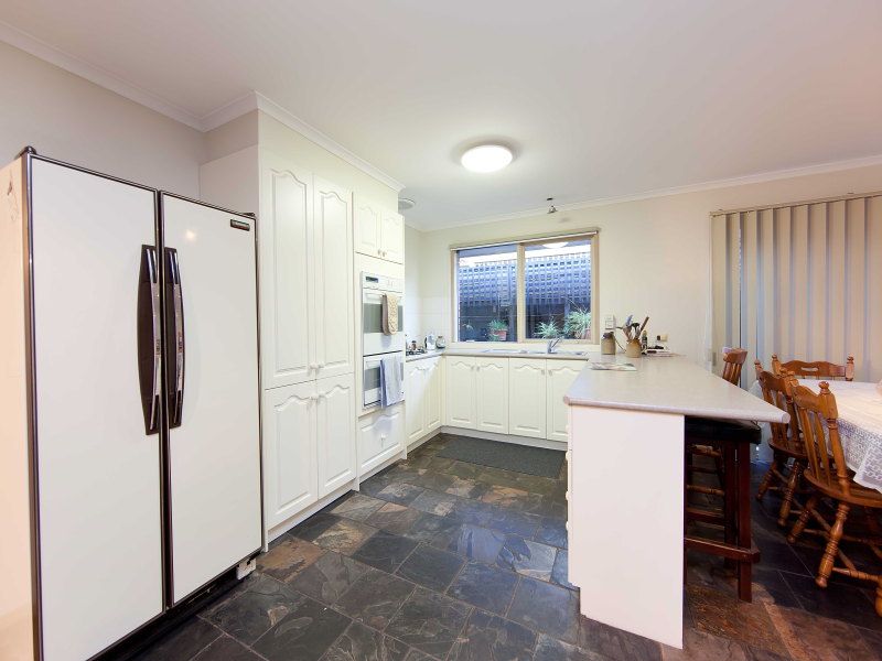 13 Fieldlark Court, CARRUM DOWNS, VIC 3201