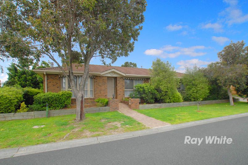143 Lawless Drive, CRANBOURNE NORTH, VIC 3977