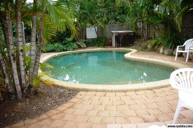 8/79 Moore Street, TRINITY BEACH, QLD 4879