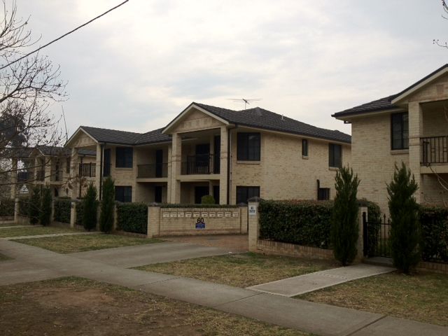 2/60 Old Hume Highway, CAMDEN, NSW 2570