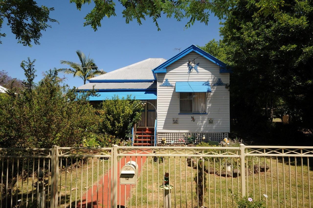 12 Edith Street, NEWTOWN QLD 4350