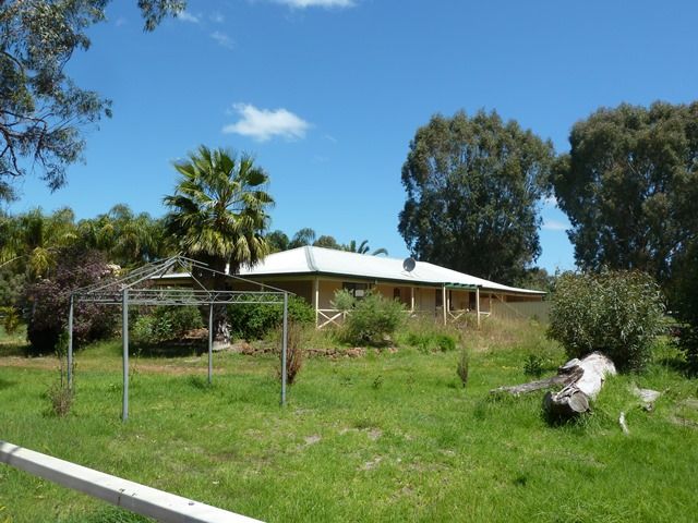 131 Carl Street, MUCHEA WA 6501