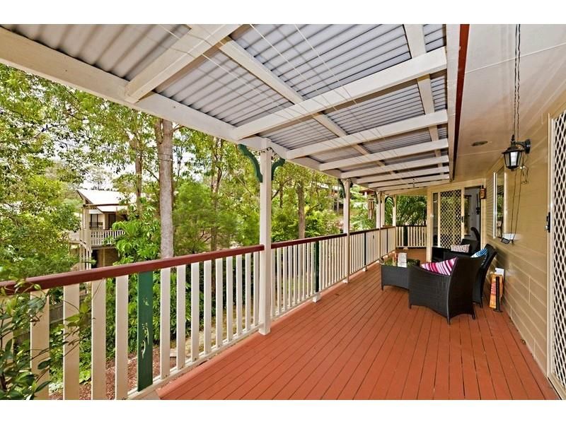 4 Lakeview Court, JOYNER, QLD 4500