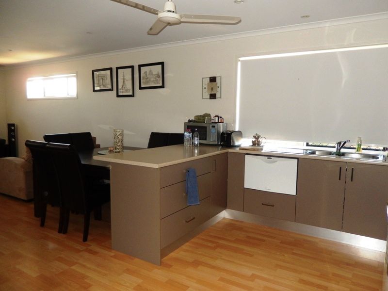 74 Chelsea Crescent, MINYAMA, QLD 4575
