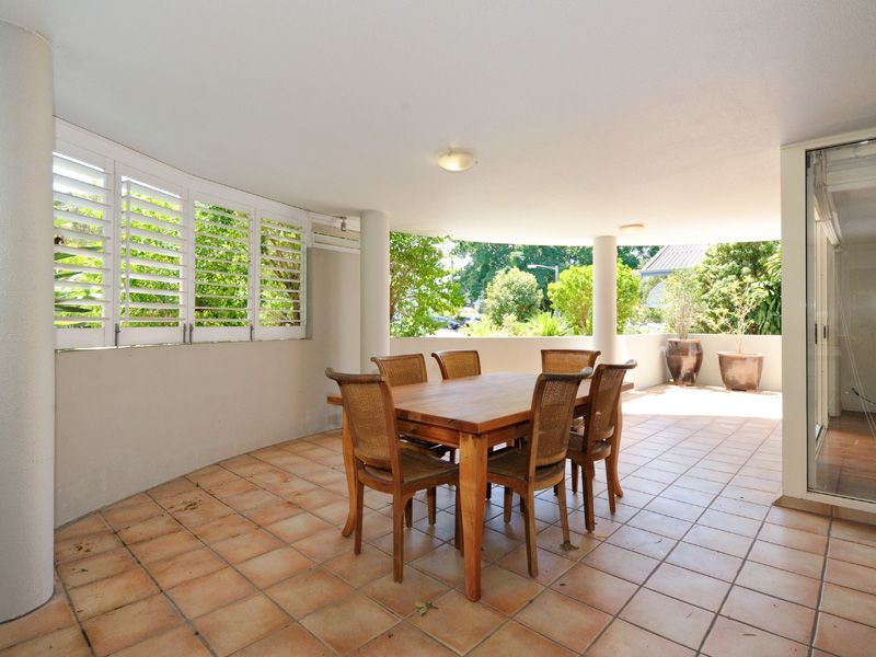 1/74 Oxlade Drive, NEW FARM, QLD 4005