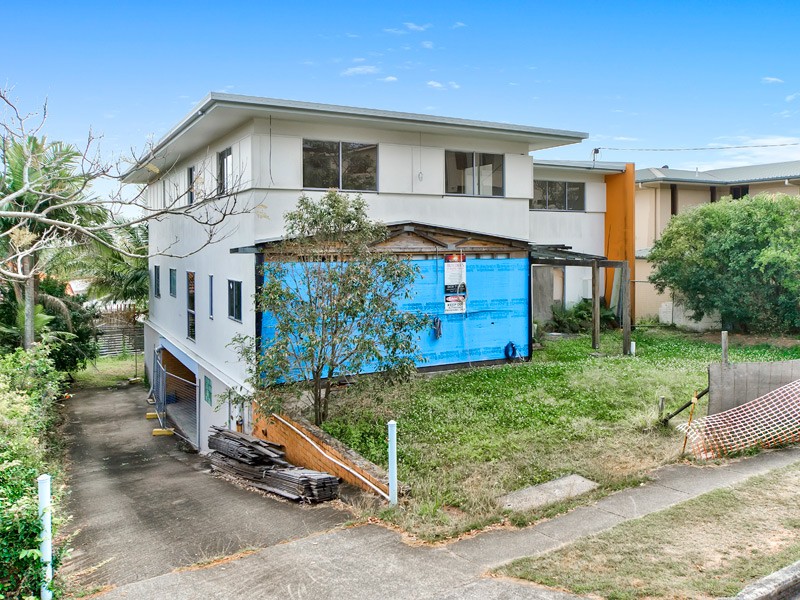 4 Windermere Road, HAMILTON, QLD 4007