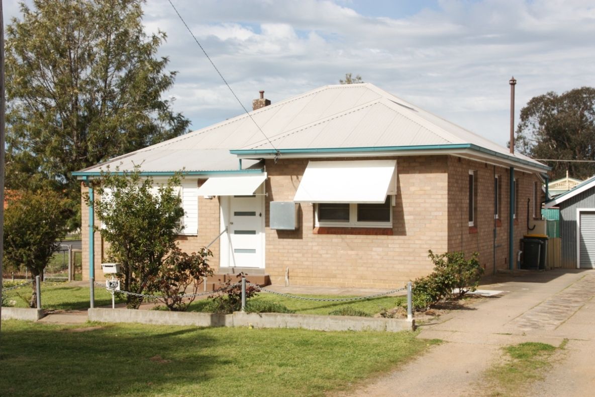 26 Murringo Street, YOUNG, NSW 2594
