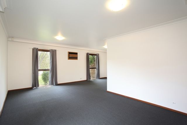 58 Gladesville Drive, BENTLEIGH EAST, VIC 3165